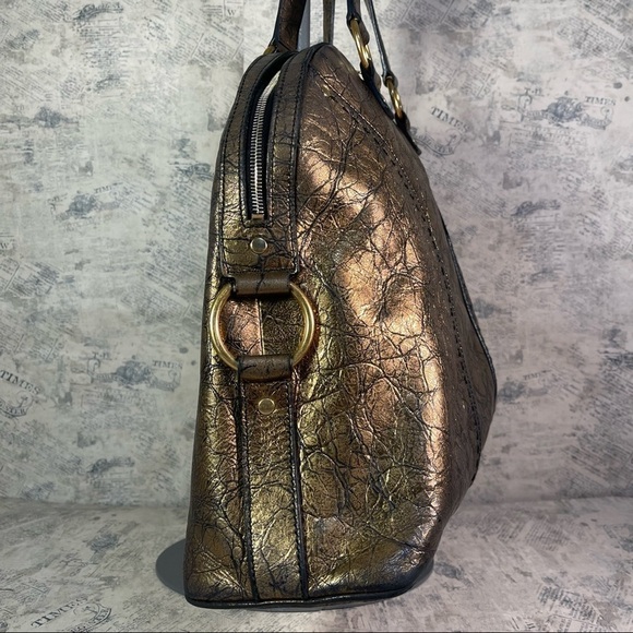 Yves Saint Laurent Rive Gauche Textured Leather Large Muse Tote - Picture 3 of 16